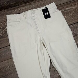 Under Armour Men's Cream/Tan Performance Chino Pants